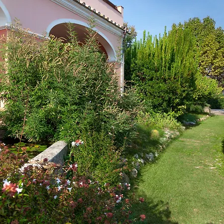 Lantgård La Vecchia Quercia *