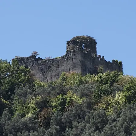 مزرعة للإقامة La Vecchia Quercia *